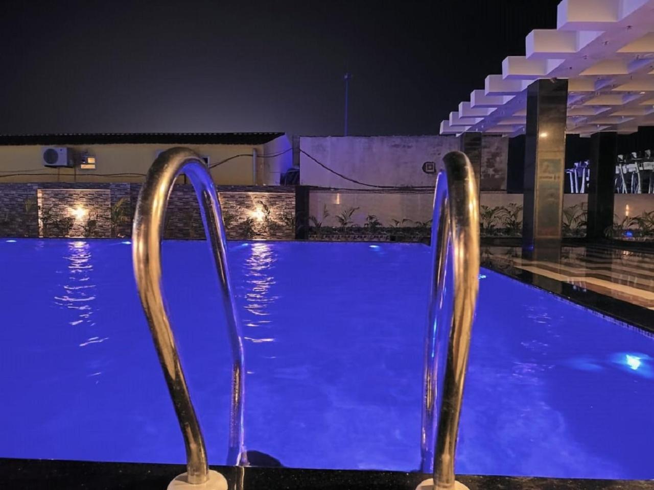 Hotel Hindusthan Inn Mandarmani Bagian luar foto